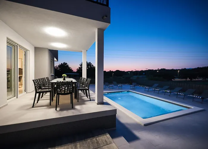 Peaceful Ivicasa With Private Pool Вилла *