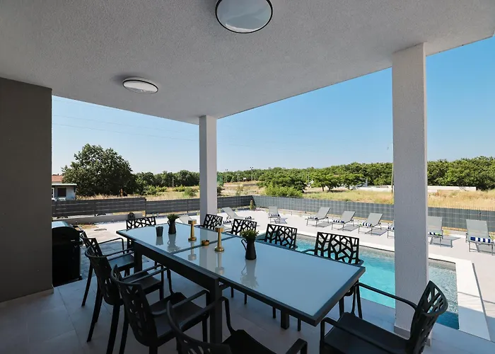 Peaceful Ivicasa With Private Pool Вилла *