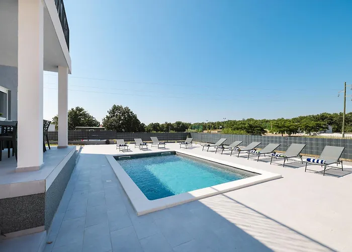 Peaceful Ivicasa With Private Pool