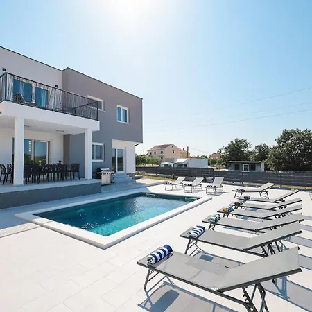 Peaceful Ivicasa With Private Pool * Murvica (Policnik)
