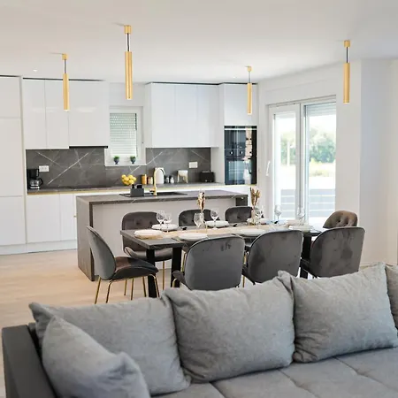 Villa Peaceful Ivicasa With Private Pool Murvica (Policnik)