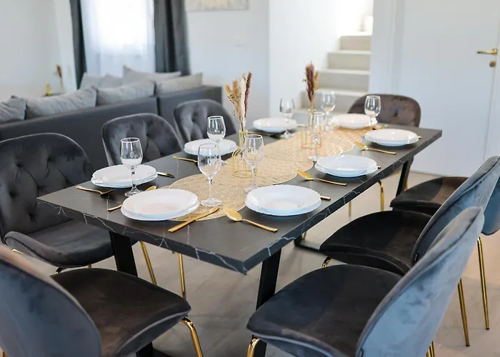 Peaceful Ivicasa With Private Pool *