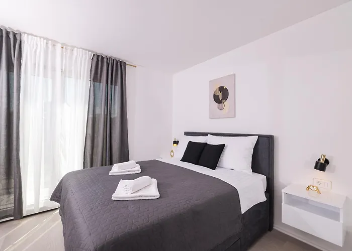 Peaceful Ivicasa With Private Pool * Murvica (Policnik)