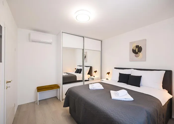 Peaceful Ivicasa With Private Pool